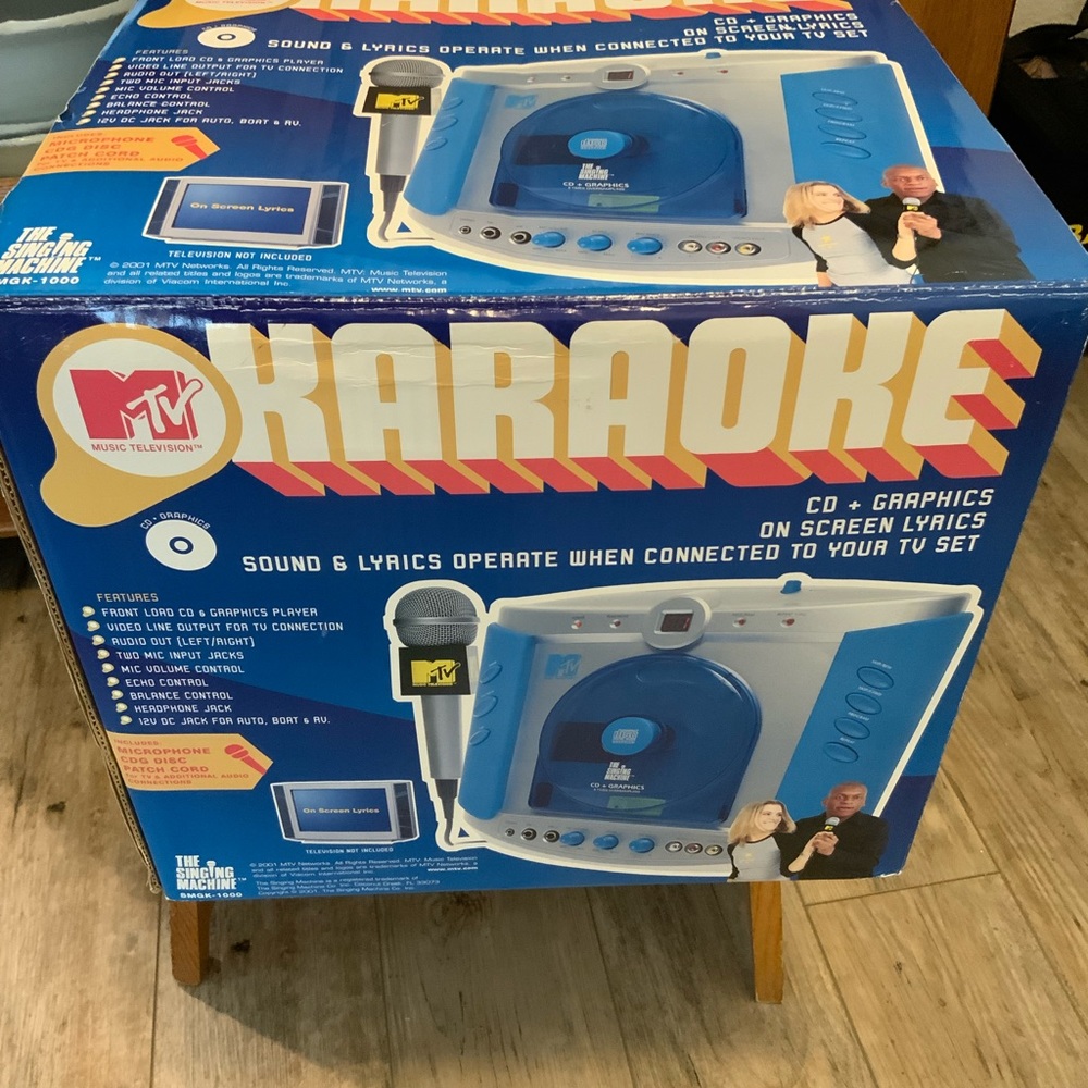 NEW Vintage MTV Karaoke Singing Machine HTF